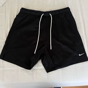 Nike Solo Swoosh Black Athletic Shorts M
